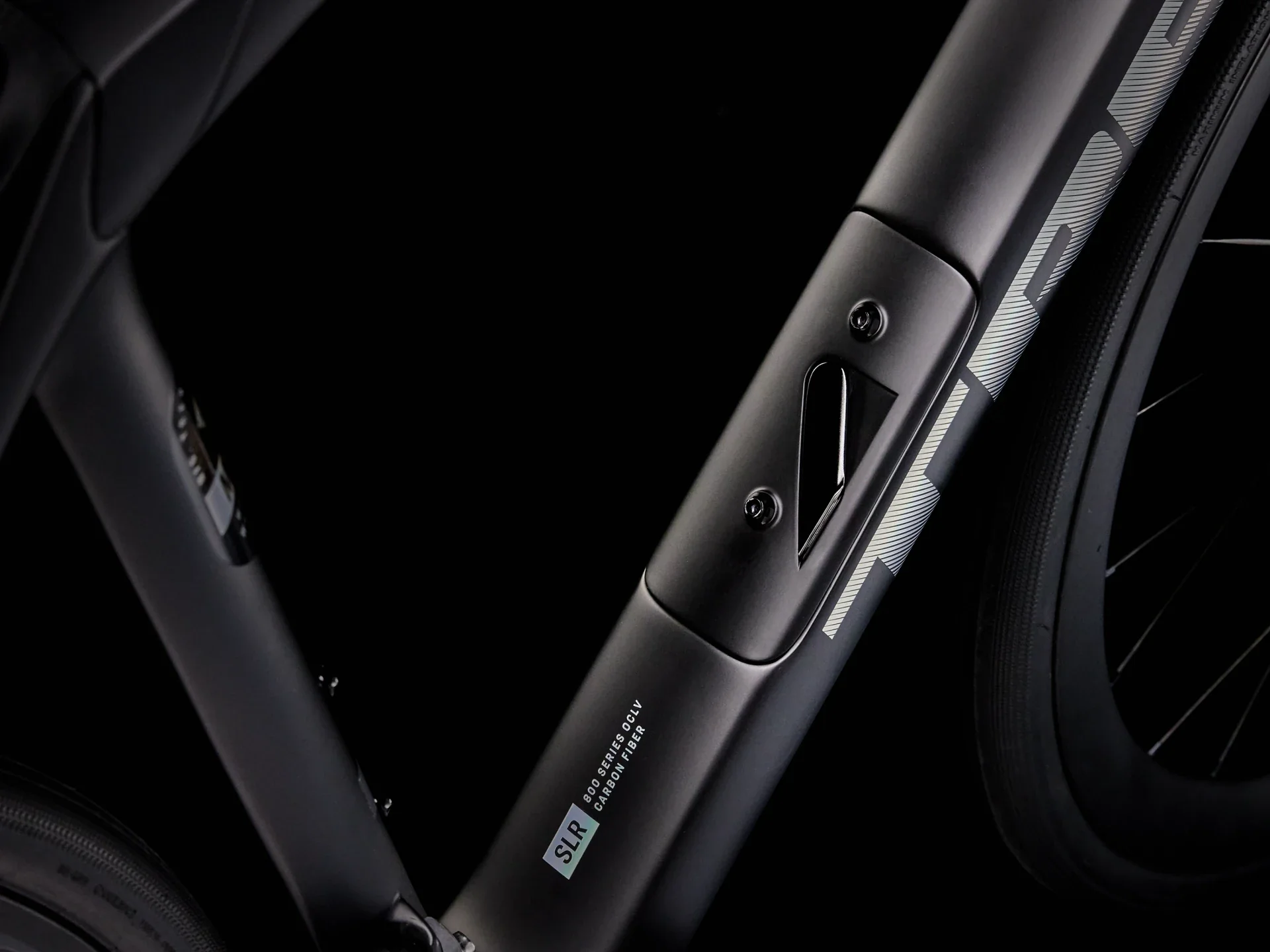 2024 Trek Domane SLR 7 Gen 4 - Deep Smoke - Image 4
