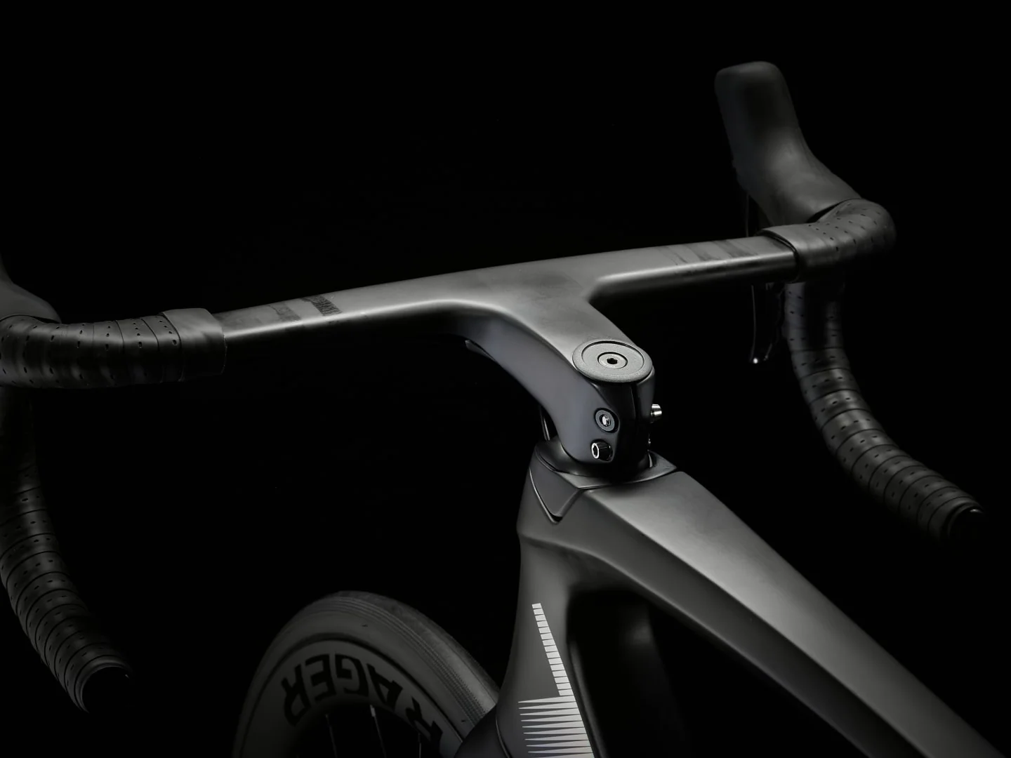 2024 Trek Émonda SLR 7 - Deep Smoke - Image 9