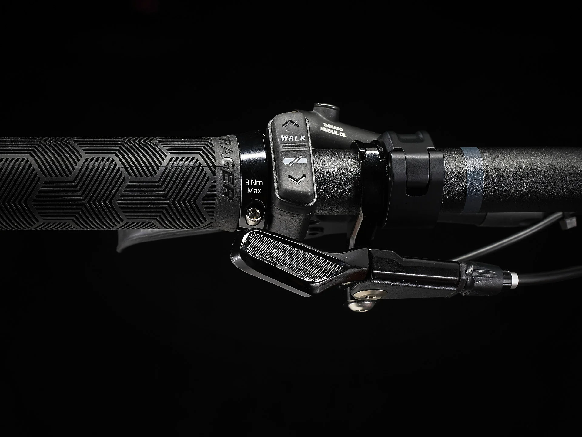 2024 Trek Fuel EXe 9.5 - Matte Dnister Black - Image 6