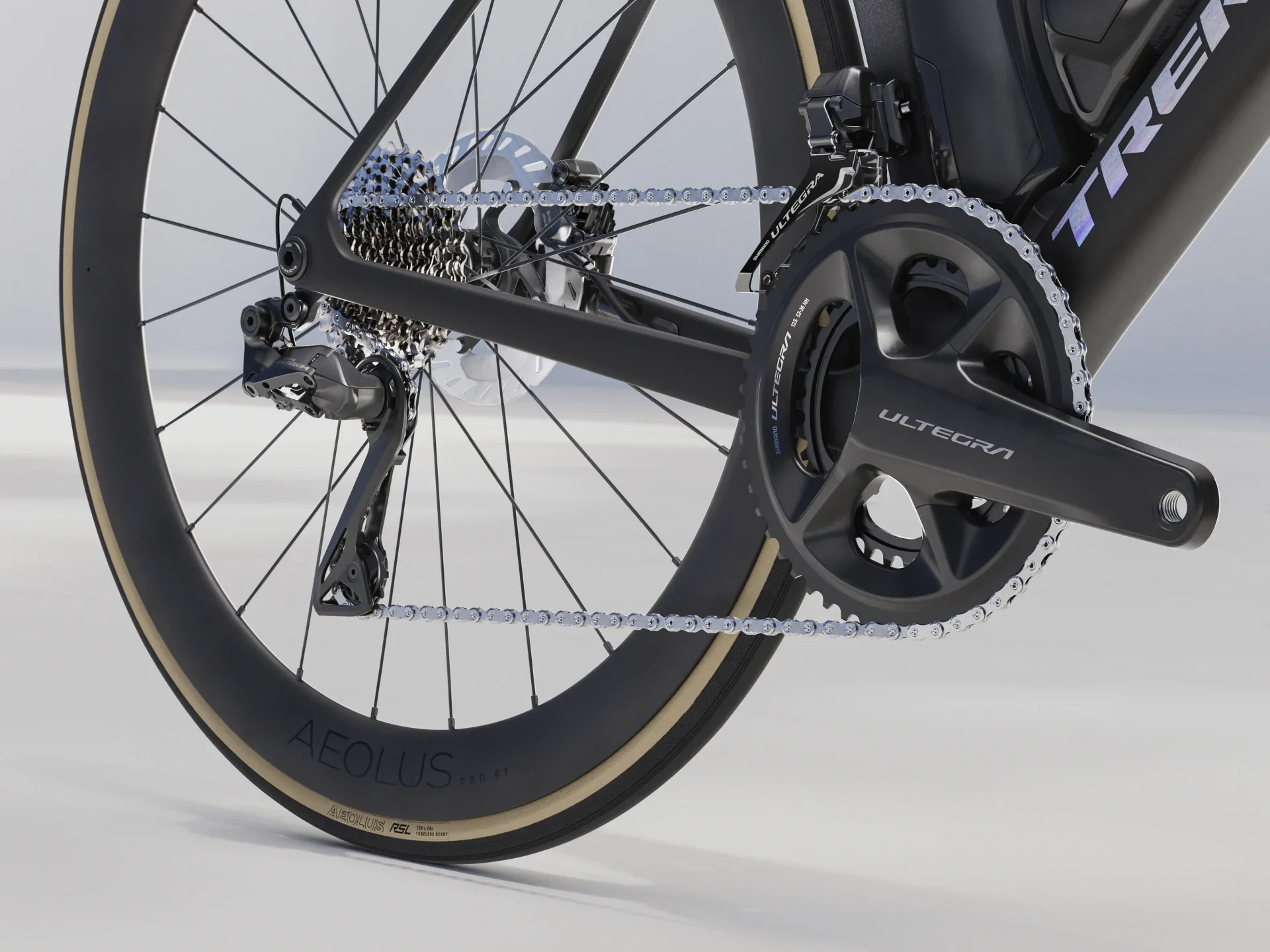 2025 Madone SLR 7 Gen 8 - Image 3
