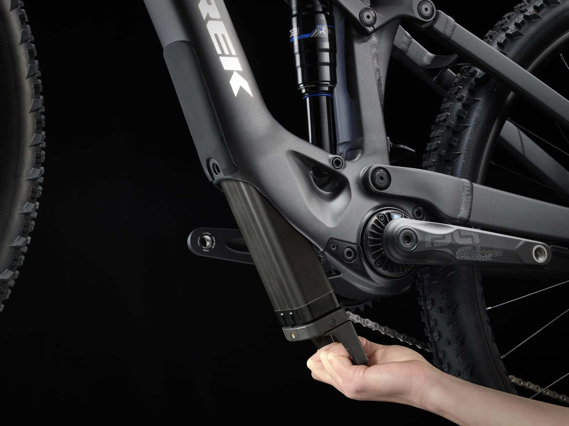 2025 Trek Fuel EXe 5 - Matte Dnister Black - Image 10