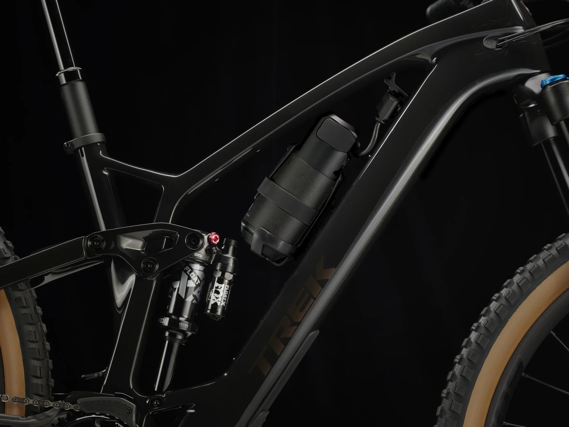2025 Trek Fuel EXe 9.7 - Deep Smoke - Image 12