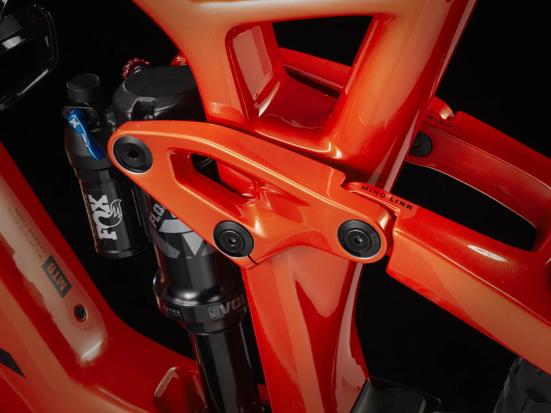 2025 Trek Fuel EXe 9.7 - Lava - Image 7