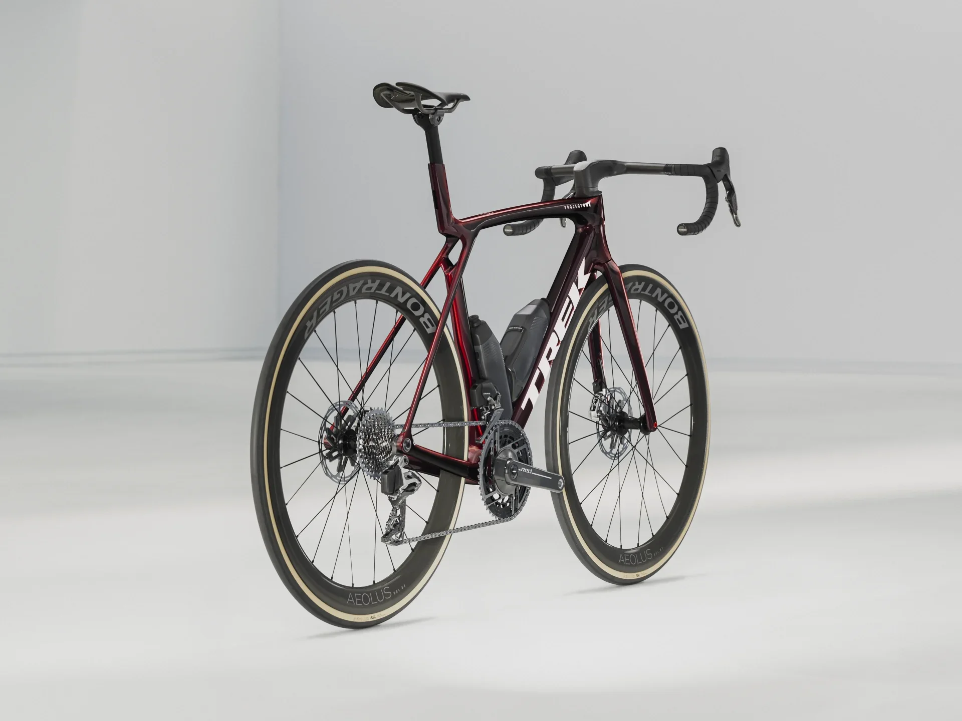 2025 Trek Madone SLR 9 AXS Gen 8 - Image 25