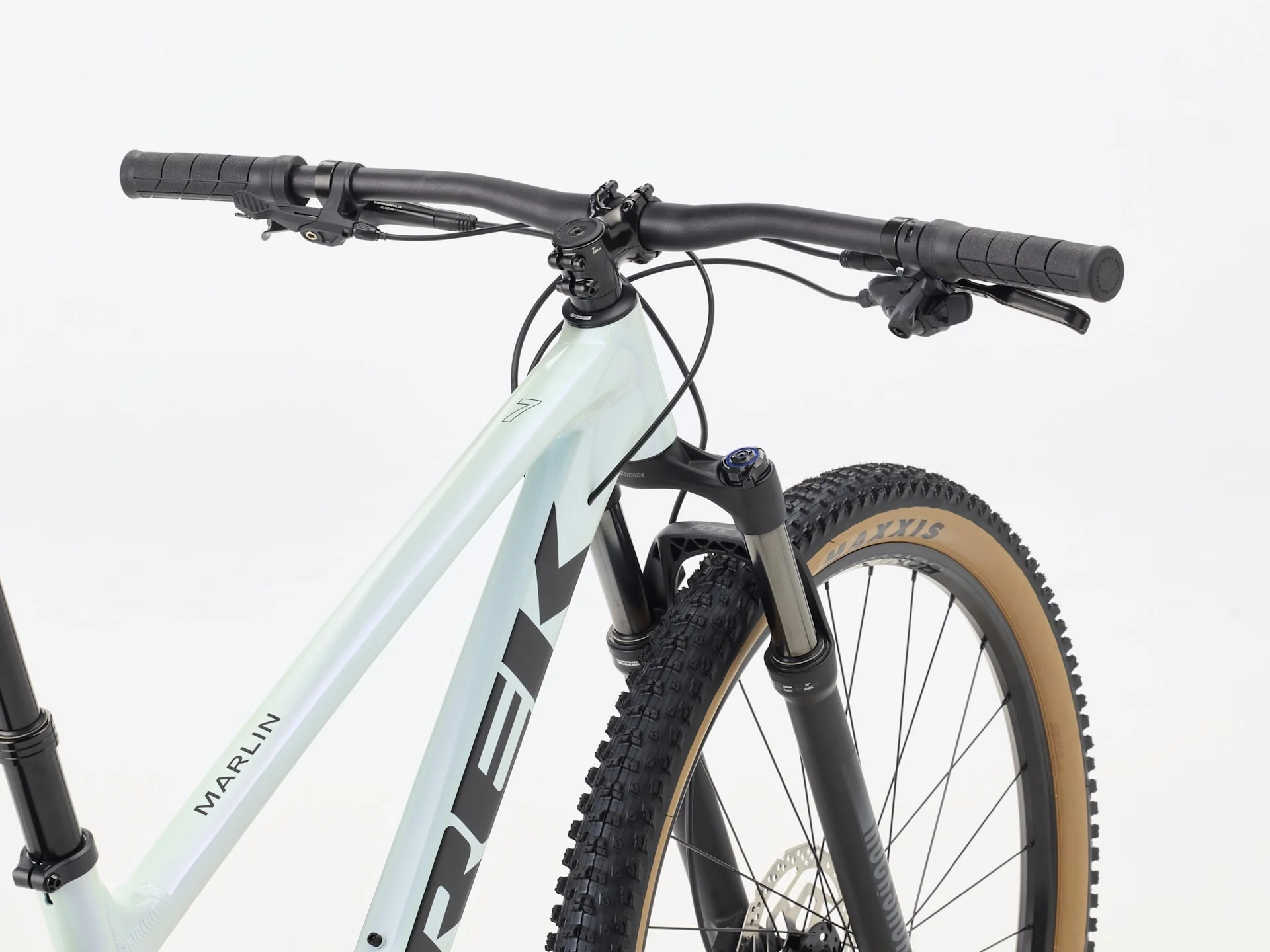 2026 Trek Marlin 7 Gen 3 - Magic Mint - Image 2