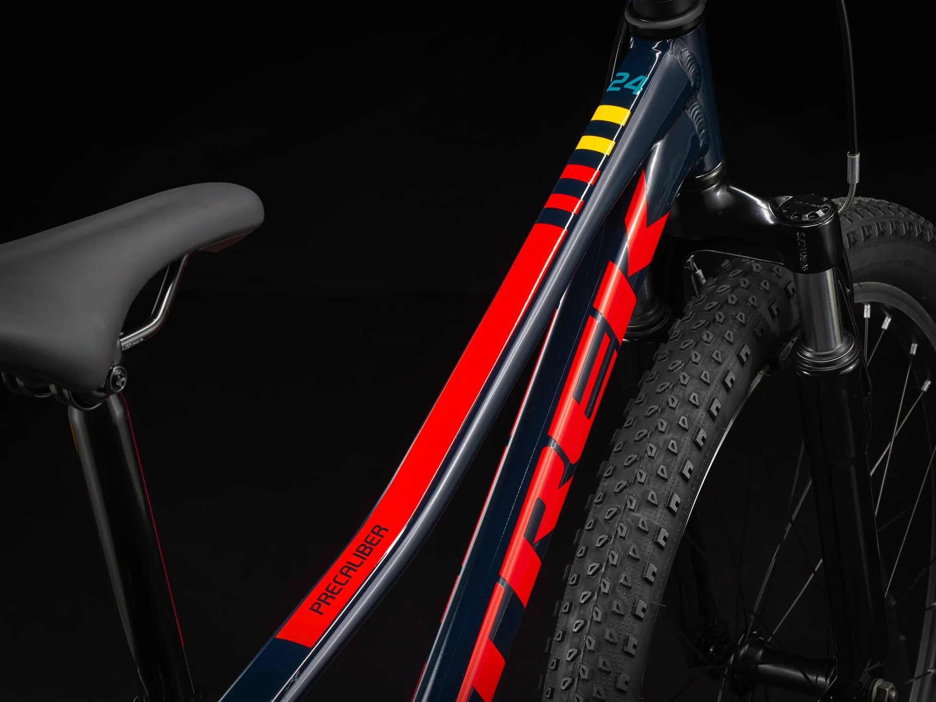 2026 Trek Precaliber 24 inch 8-speed Suspension -  Nautical Navy - Image 4