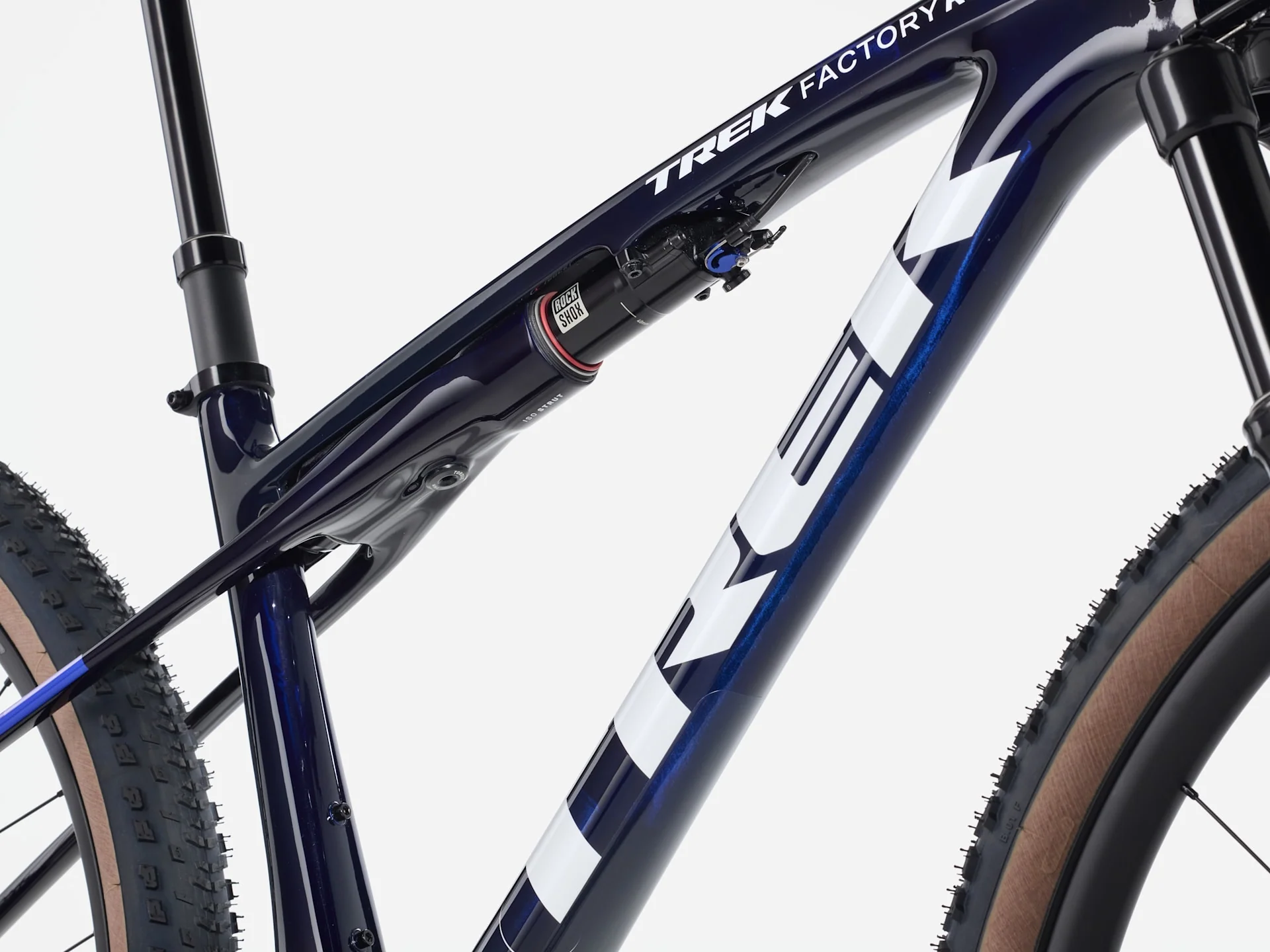 2026 Trek Supercaliber SLR 9.8 X0 AXS T-Type Gen 2 - Navy Smoke - Image 3
