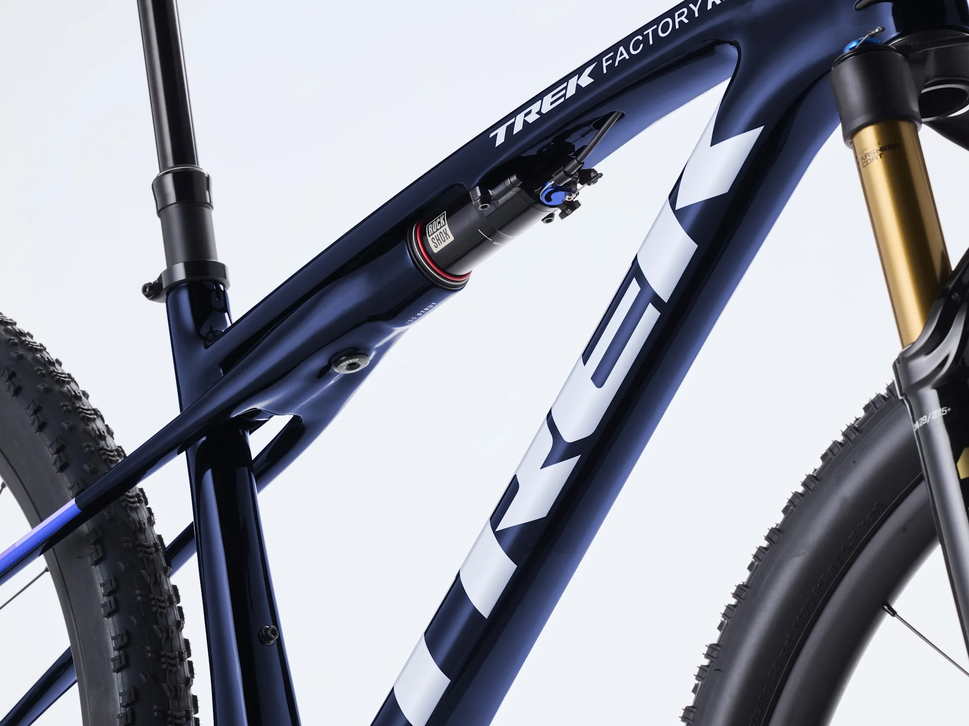 2026 Trek Supercaliber SLR 9.8 XT Di2 Gen 2 - Navy Smoke - Image 5