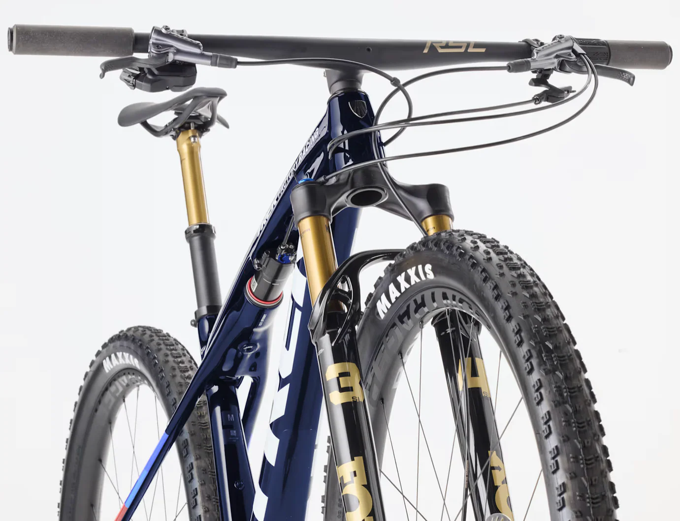 2026 Trek Supercaliber SLR 9.9 XTR Di2 Gen 2- Navy Smoke - Image 4