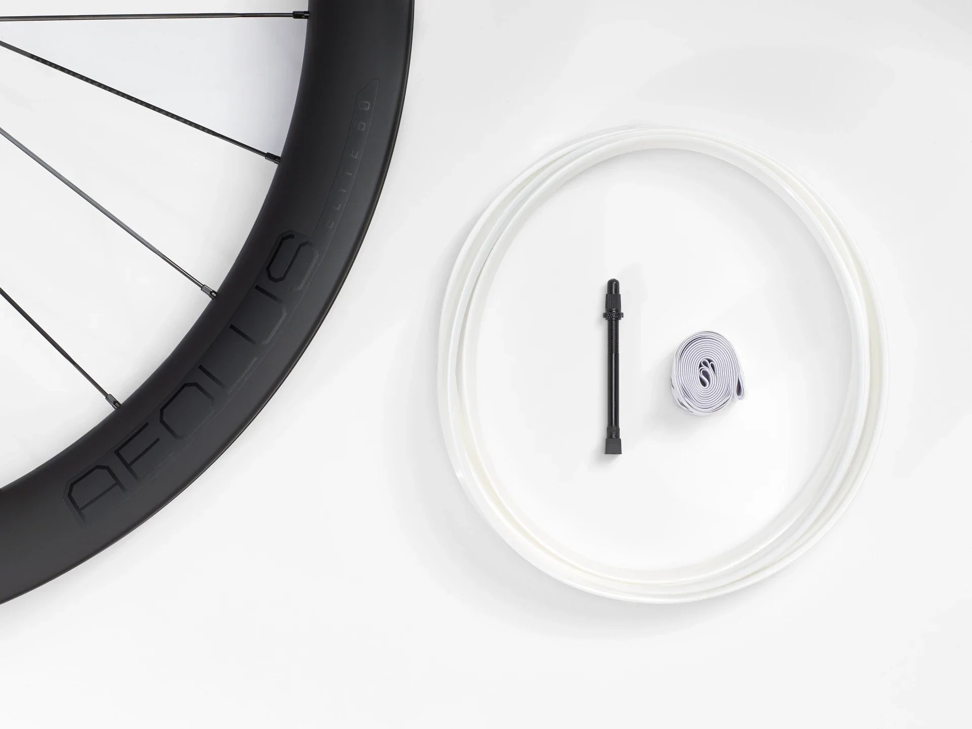 Bontrager Aeolus Elite 50 TLR Disc Road Wheel - Image 6