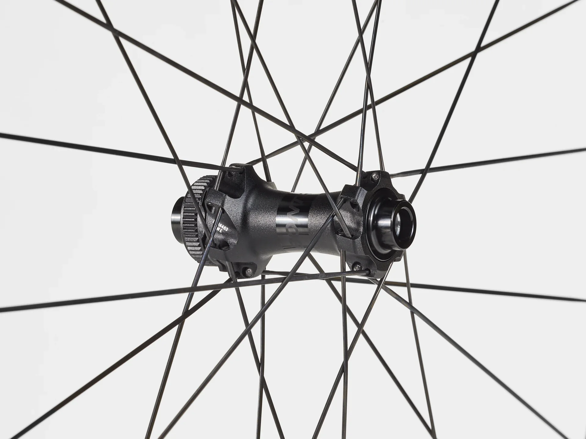 Bontrager Aeolus Pro 49V Disc TLR Road Wheel - Image 3