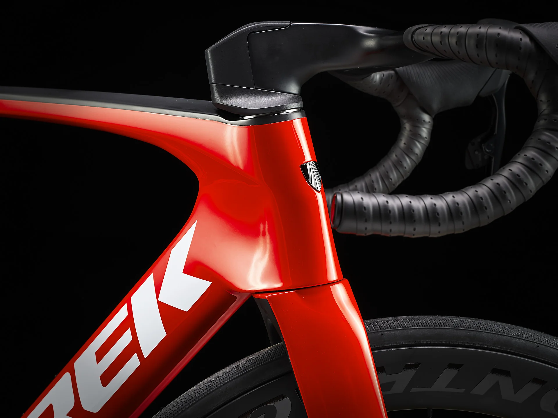 Gen 7 Trek Madone SLR 7 AXS - 56cm - Image 4
