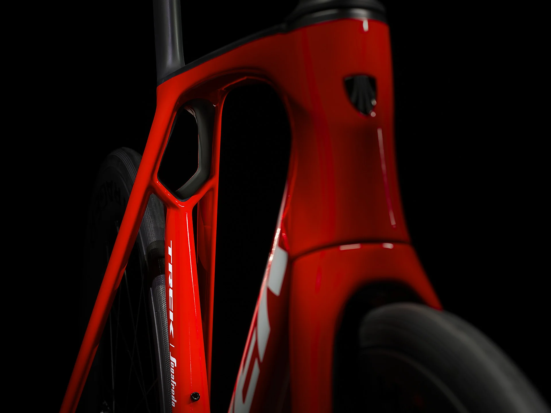 Gen 7 Trek Madone SLR 7 AXS - 56cm - Image 5