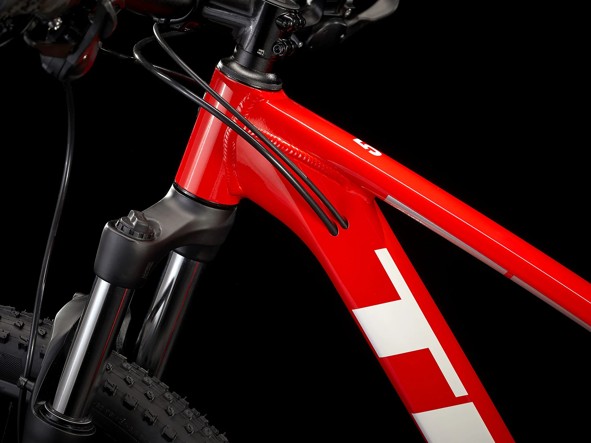 Trek Marlin 5 Gen 2 - Radioactive Red - Image 5